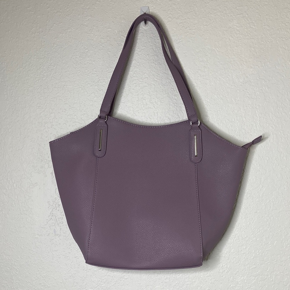 Avon Lavender Women's Tote Bag